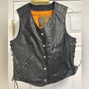 First Classics Women's Black Leather Motorcycle Vest Size M